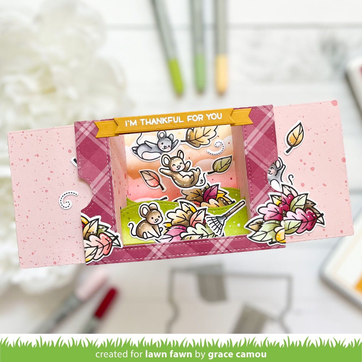 ta-da! diorama! hillside inserts