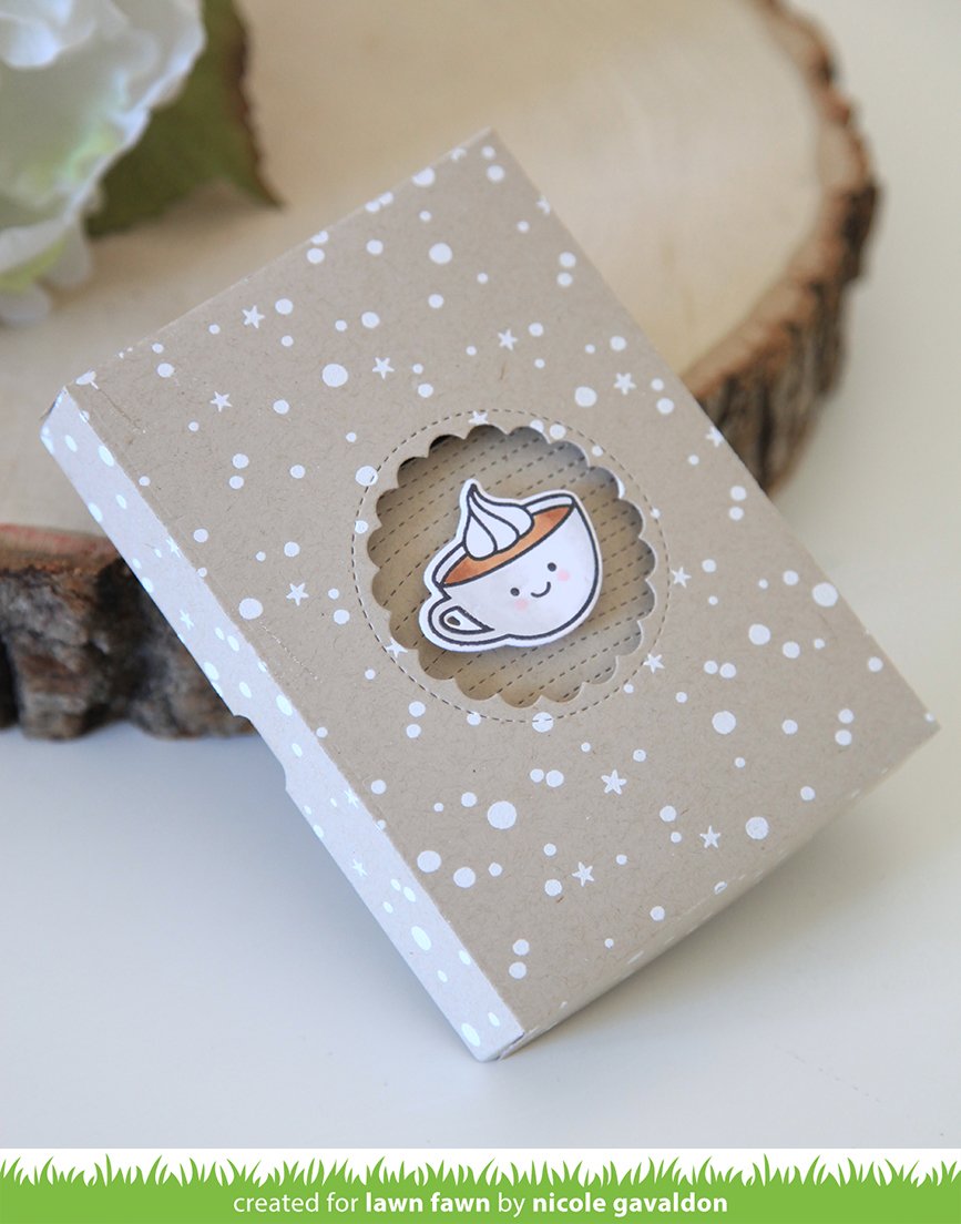 outside in stitched scalloped rectangle stackables