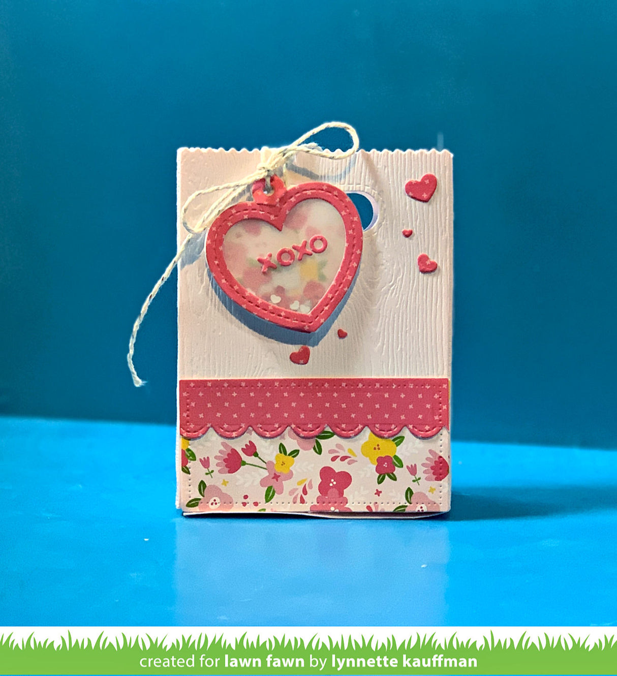 heart shaker gift tag
