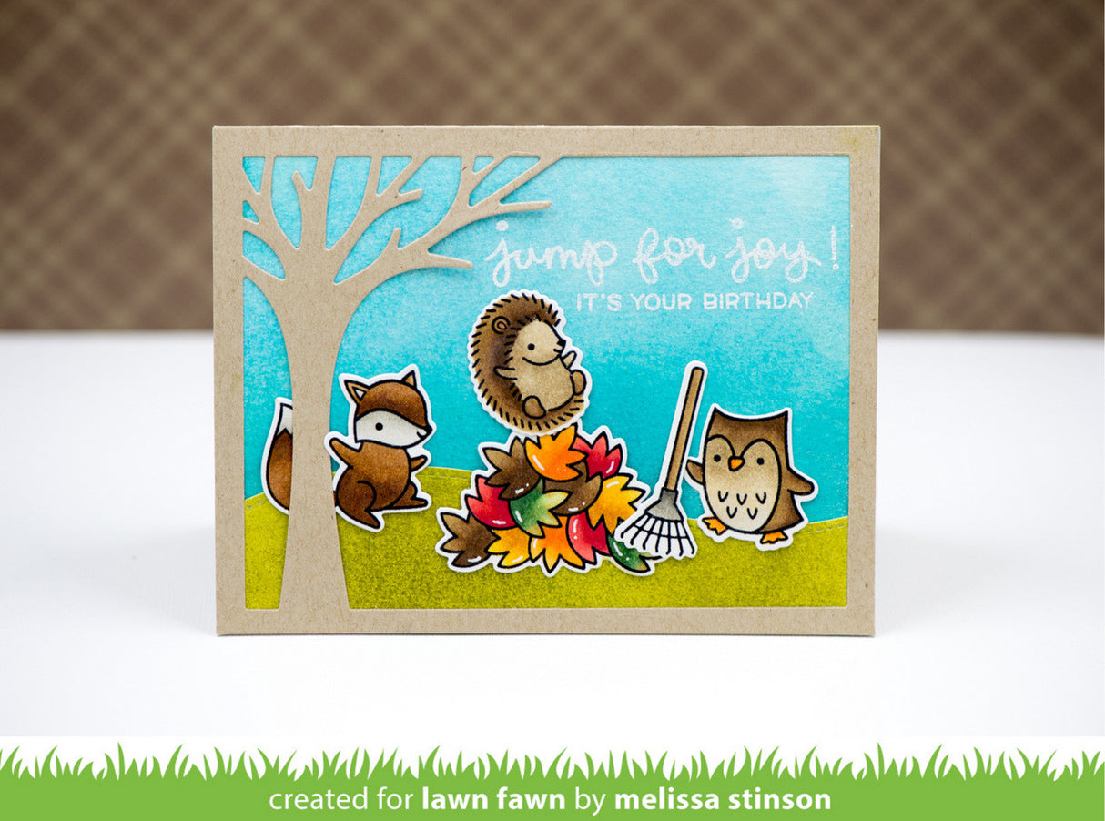 leafy tree backdrop: landscape