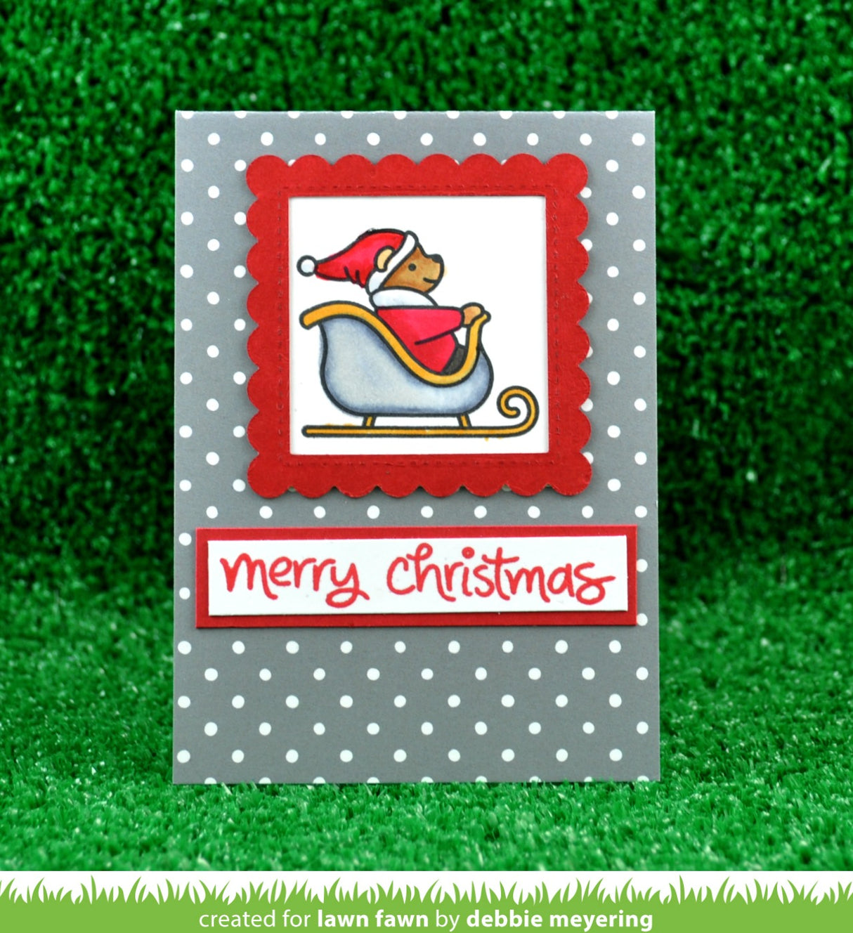 stitched scalloped square frames