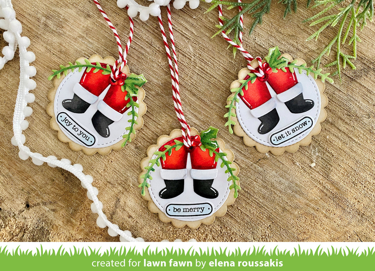 scalloped circle gift tag